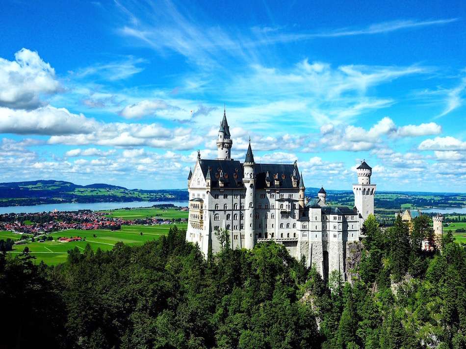 Schloss Neuschwanstein Castle Disney Bavaria, Germany