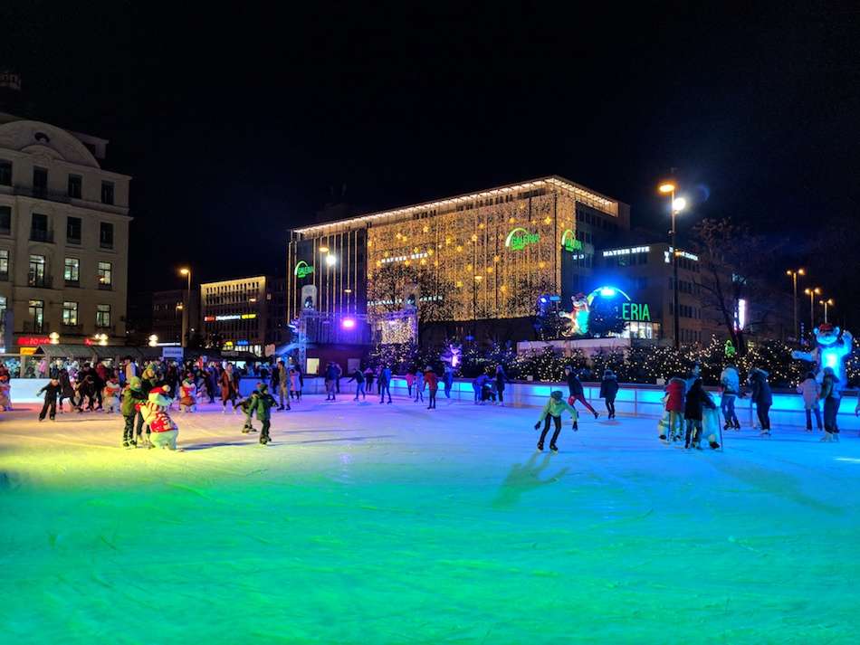 Things to do in Munich in the Winter. Ice Skating in Munich Stachus