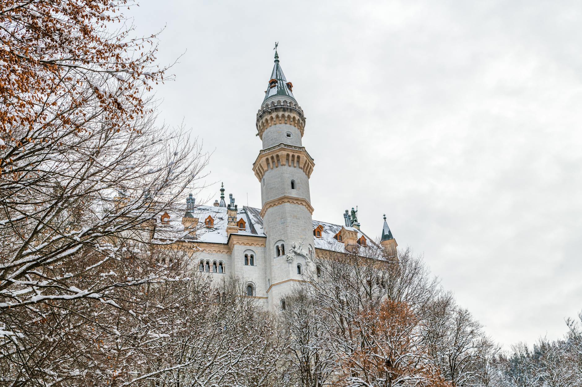 neuschwanstein castle in winter