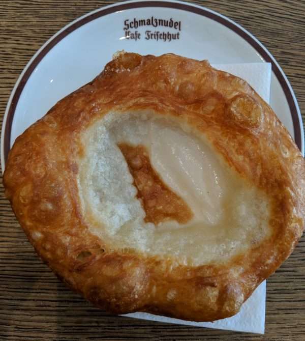 Schmelznudlen Munich Cafe
