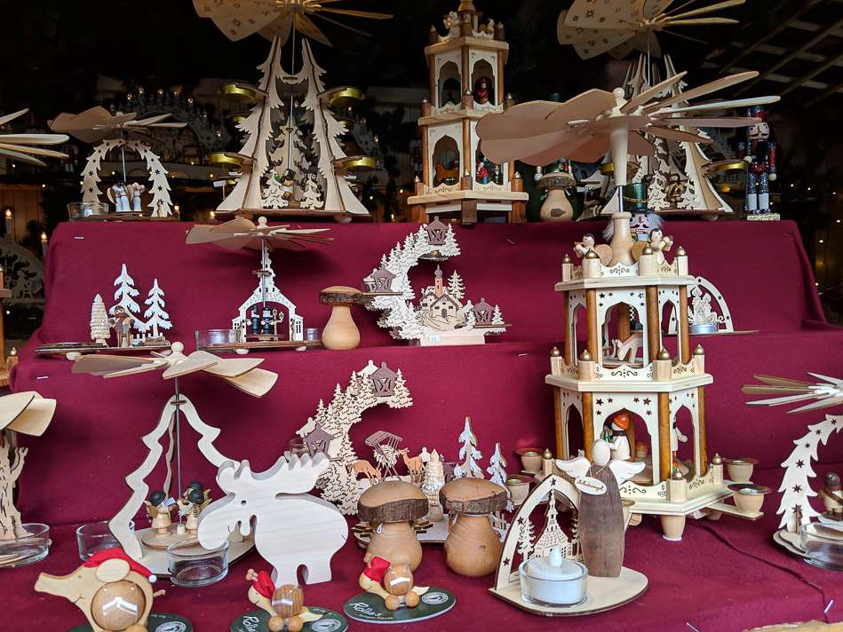 Munich Christmas market pyramids 