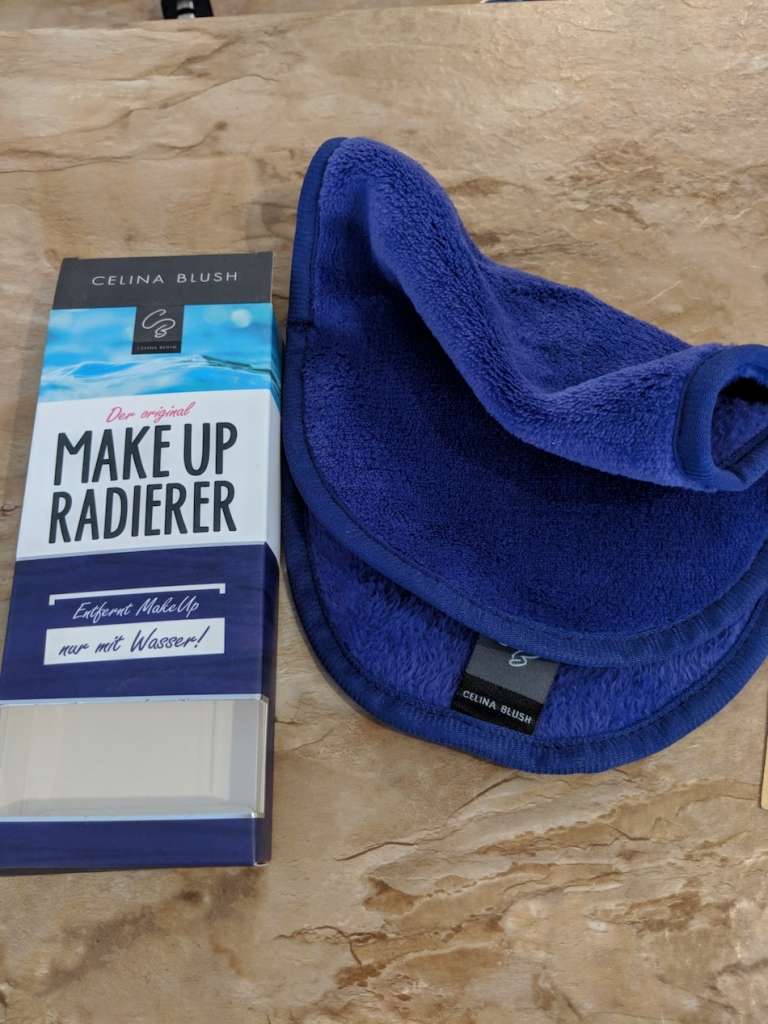 Microfiber makeup remover zero waste toiletries