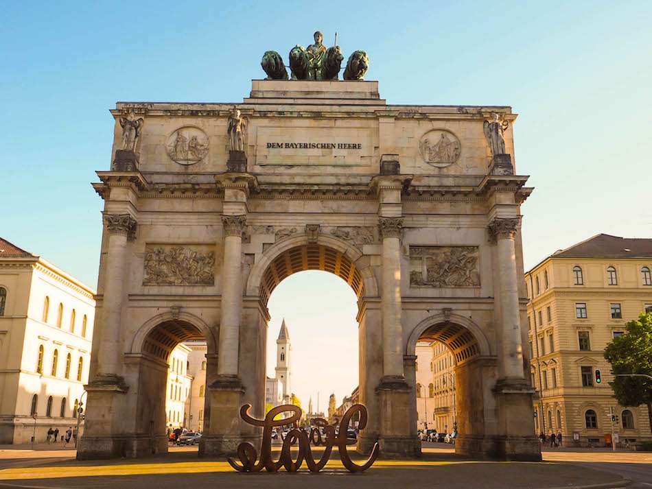 Munich love Siegestor