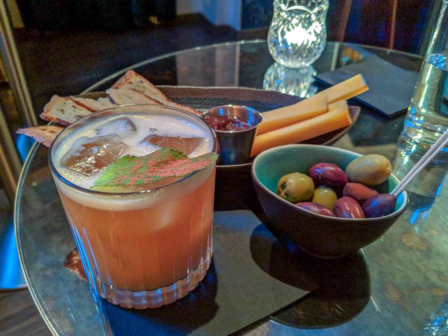 Whipster Sister hidden cocktail bar tallinn estonia