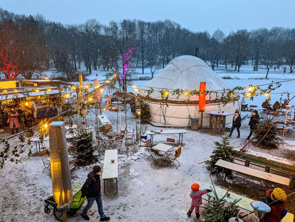 Gans woanders Munich Christmas Market