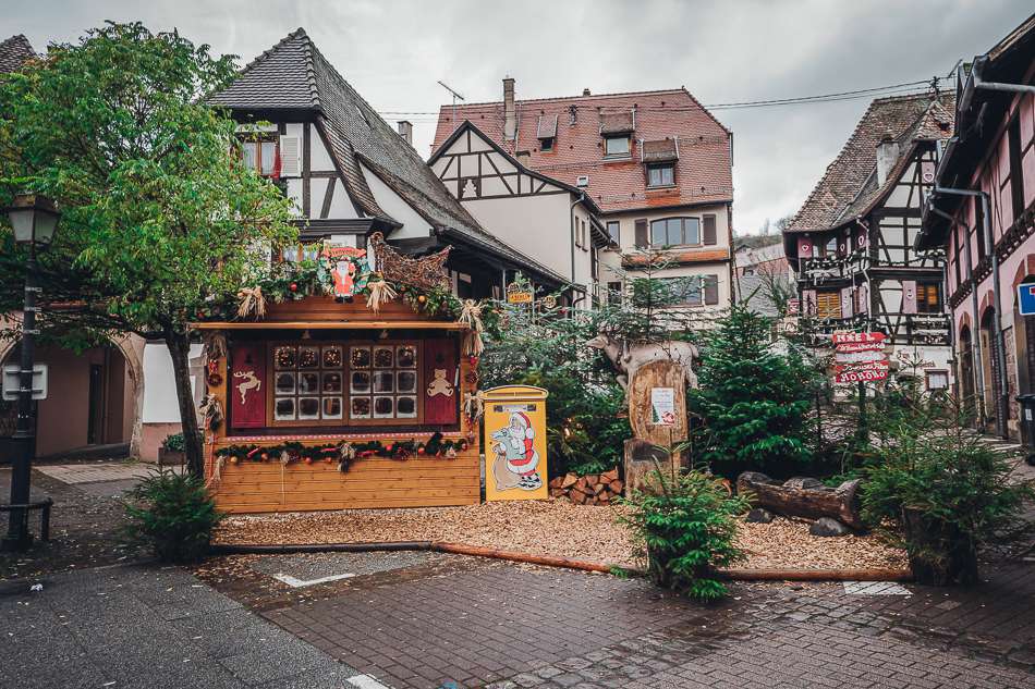 Obernai christmas markets decorations