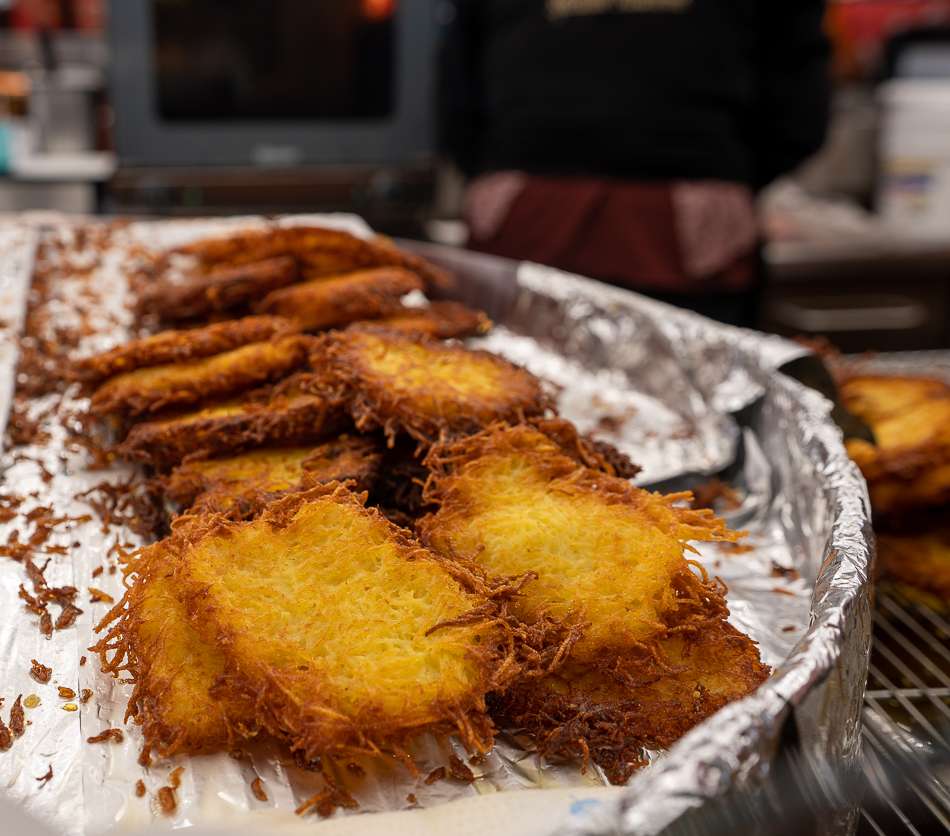 Kartoffelpuffer potato pancake Strasbourg Christmas market food