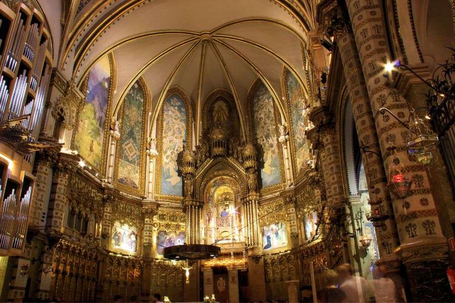 Montserrat Basilica Day trip from Barcelona