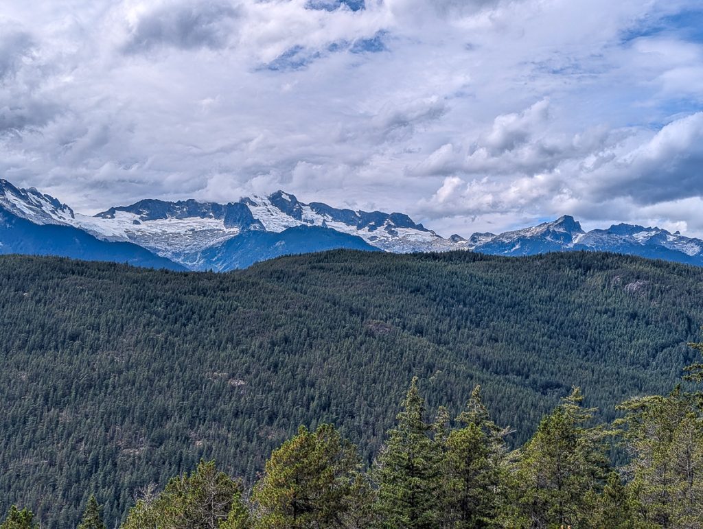 Tantalus mountain lookout