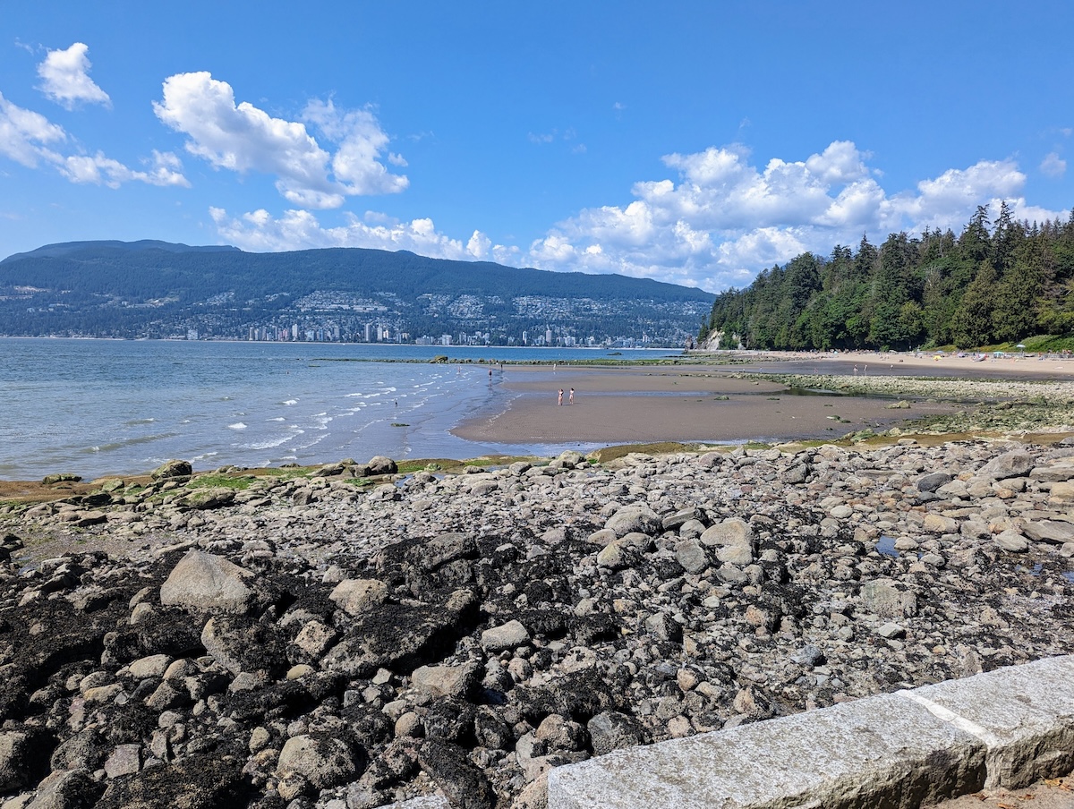 Vancouver Seawall beach and trail 