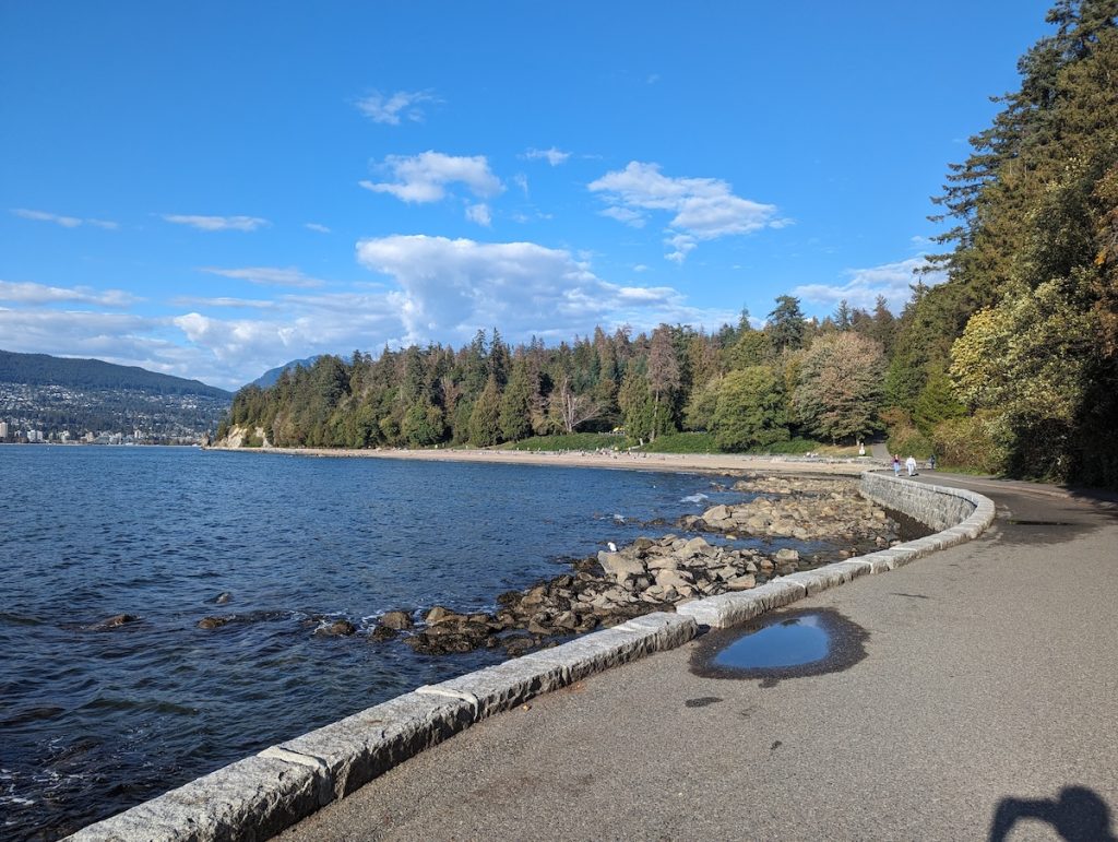 Vanouver Seawall walk around a park and ocean